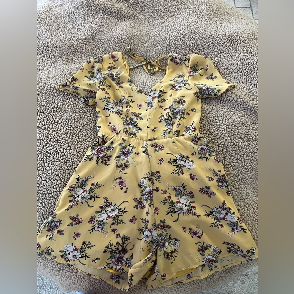 Floral Romper (Francesca’s)